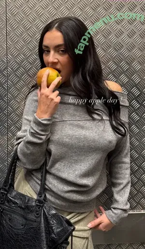 Charli XCX / charli_xcx / charlignarly nude photo #3697
