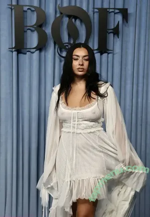 Charli XCX / charli_xcx / charlignarly nude photo #3755