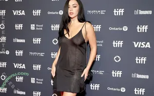 Charli XCX / charli_xcx / charlignarly nude photo #3759