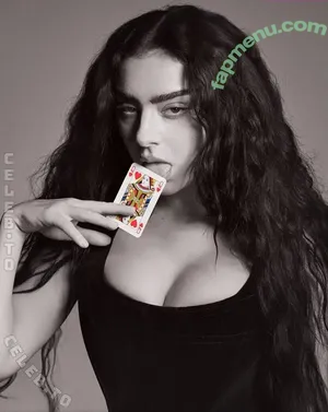 Charli XCX / charli_xcx / charlignarly nude photo #3787