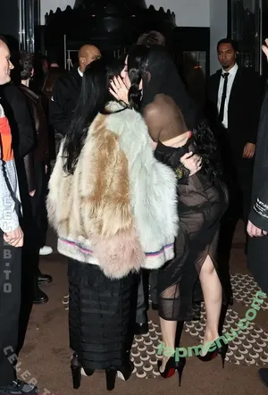 Charli XCX / charli_xcx / charlignarly nude photo #3821