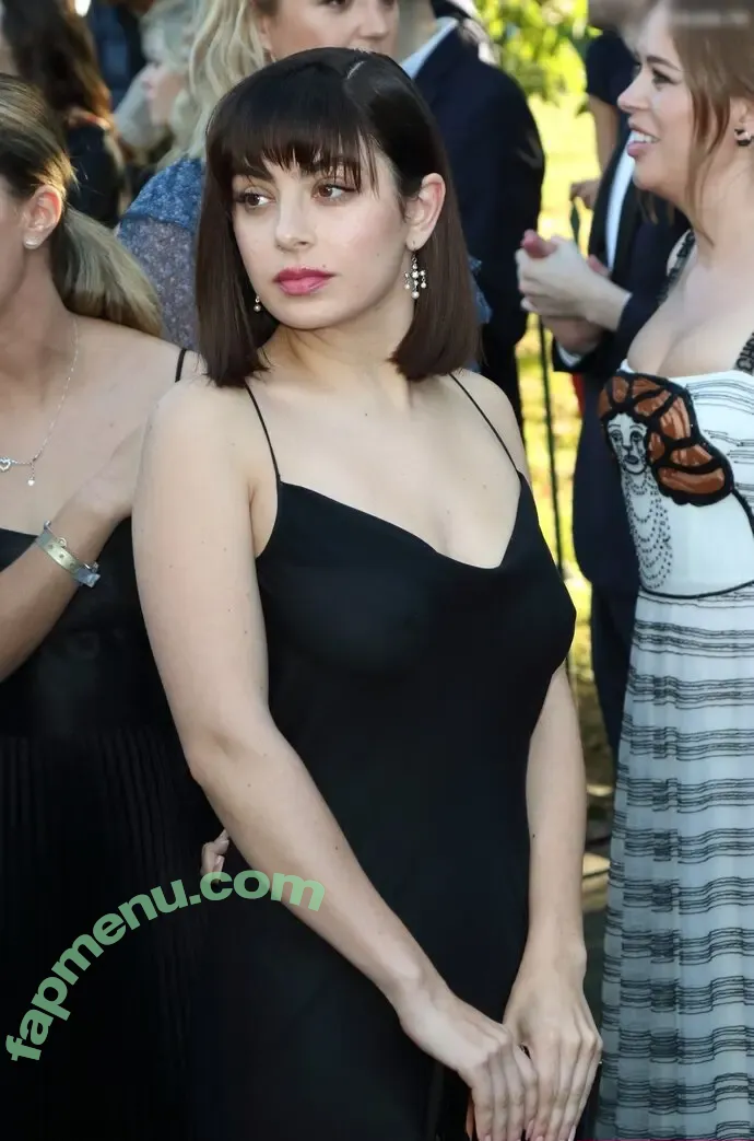 Charli XCX nude photo #3235 (charli_xcx / charlignarly)