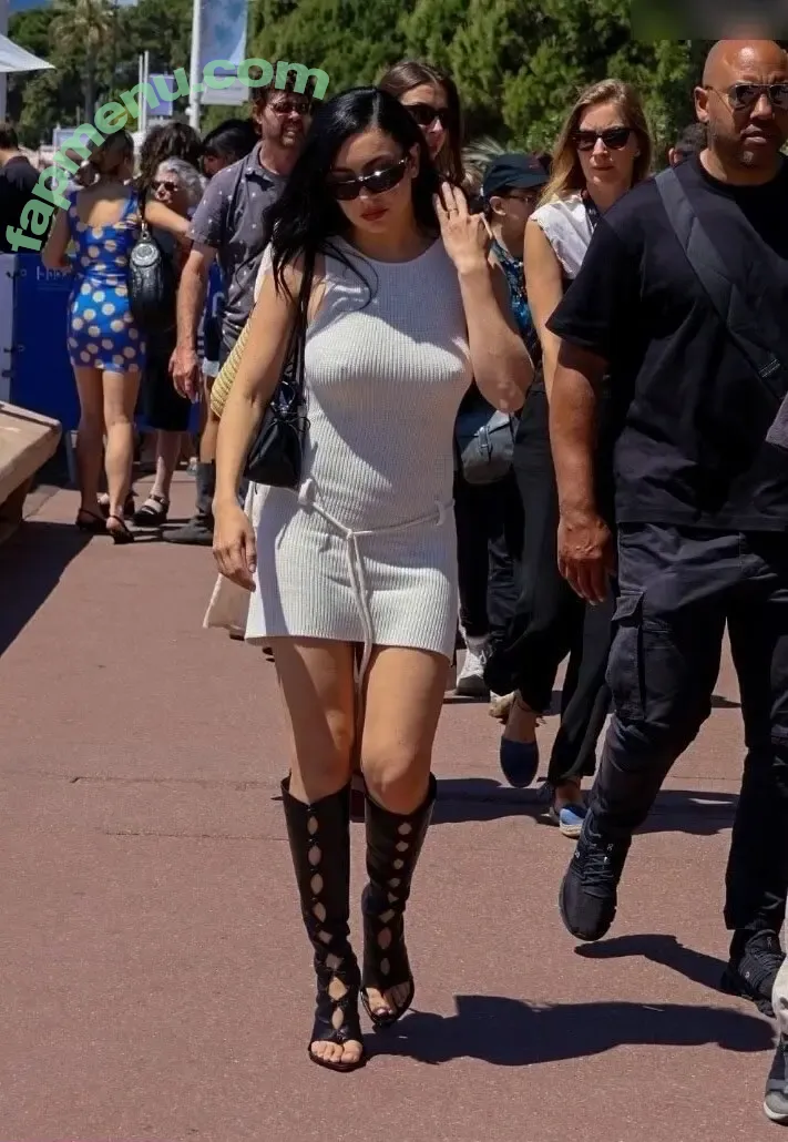 Charli XCX nude photo #3342 (charli_xcx / charlignarly)