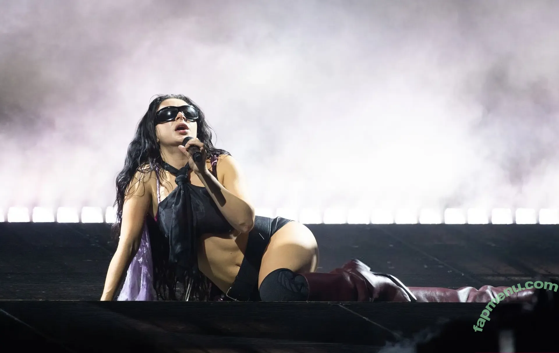 Charli XCX nude photo #3425 (charli_xcx / charlignarly)