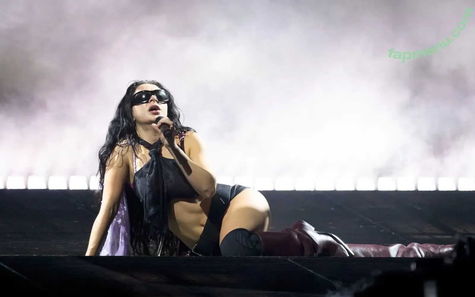Charli XCX nude photo #3440 (charli_xcx / charlignarly)