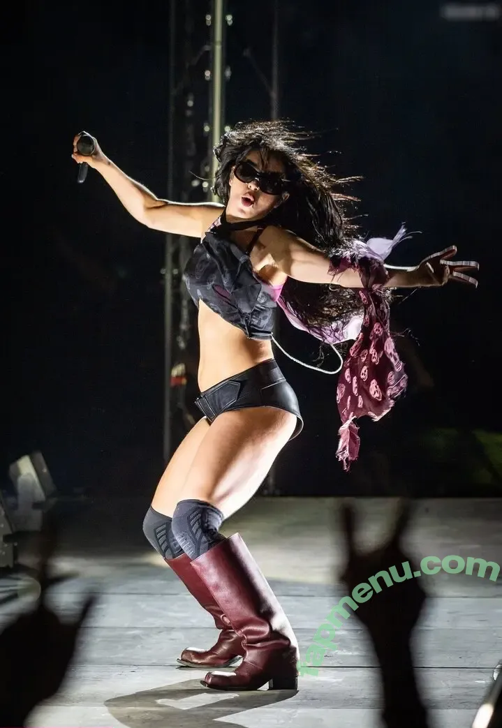 Charli XCX nude photo #3442 (charli_xcx / charlignarly)