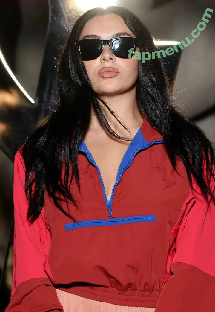 Charli XCX nude photo #3595 (charli_xcx / charlignarly)