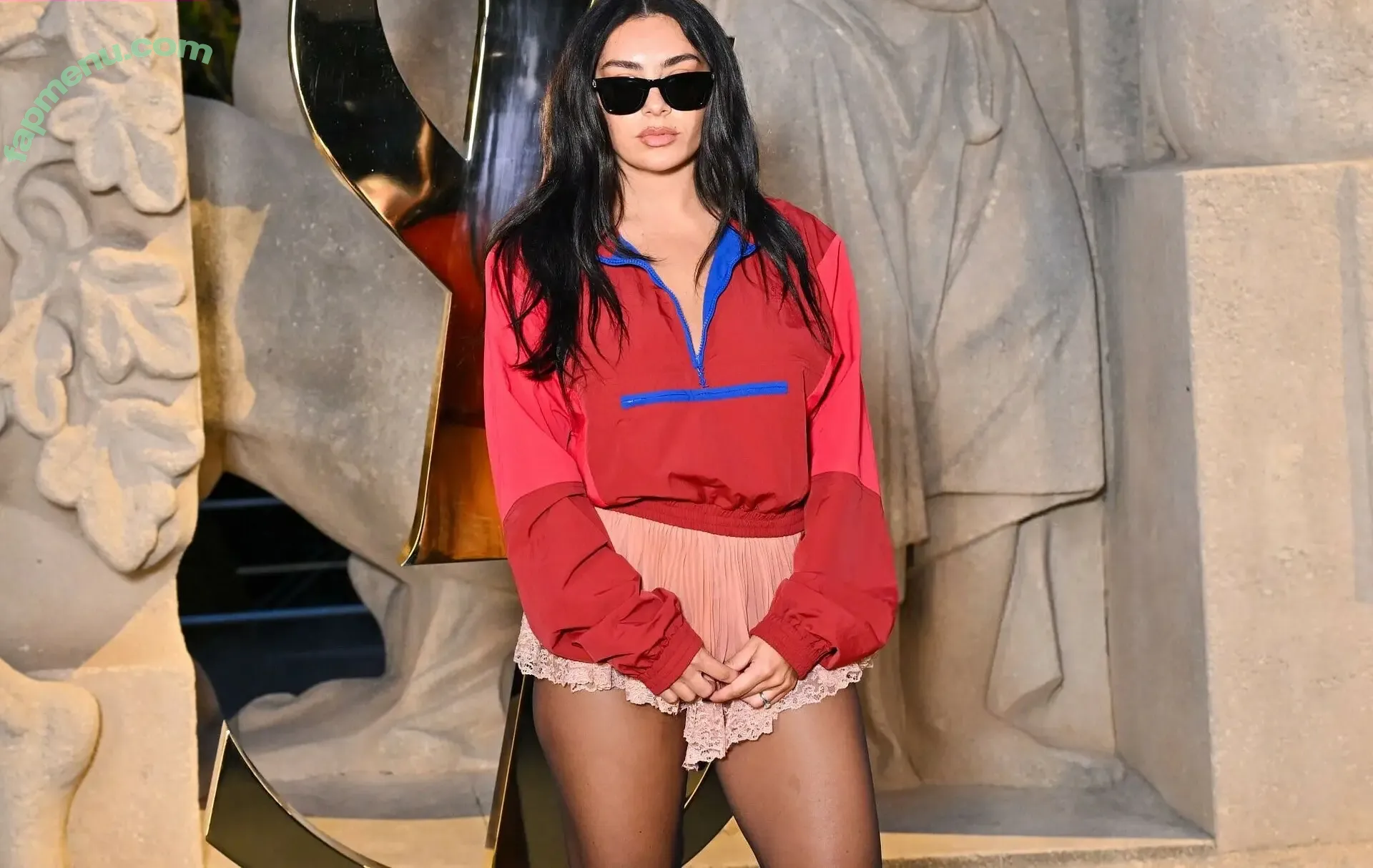 Charli XCX nude photo #3609 (charli_xcx / charlignarly)
