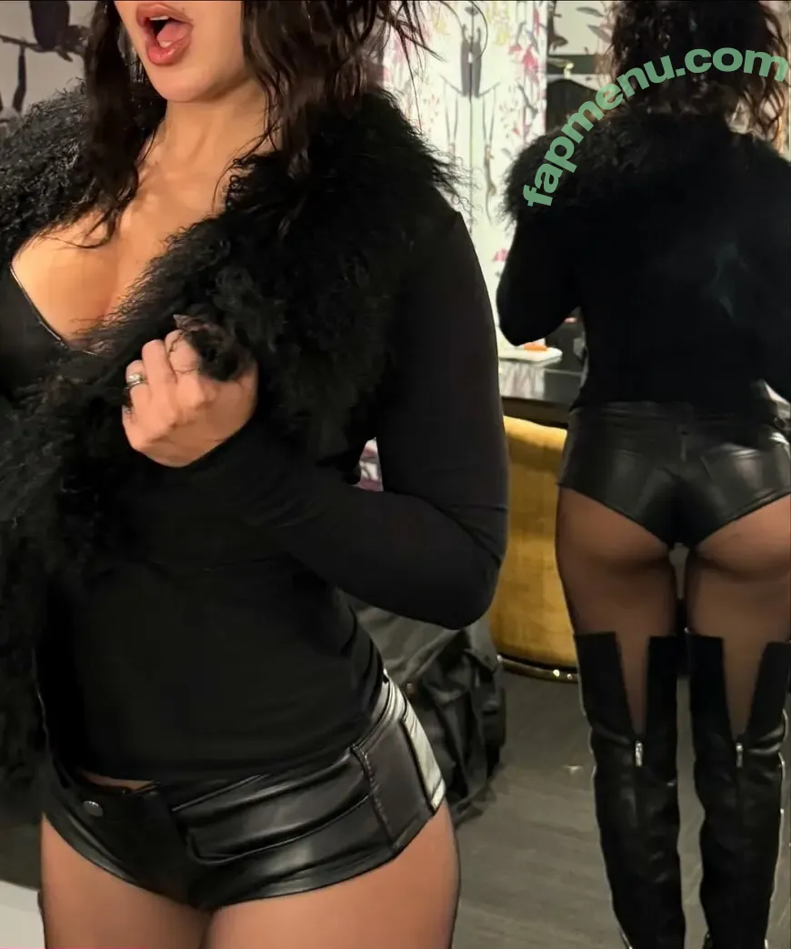 Charli XCX nude photo #3701 (charli_xcx / charlignarly)