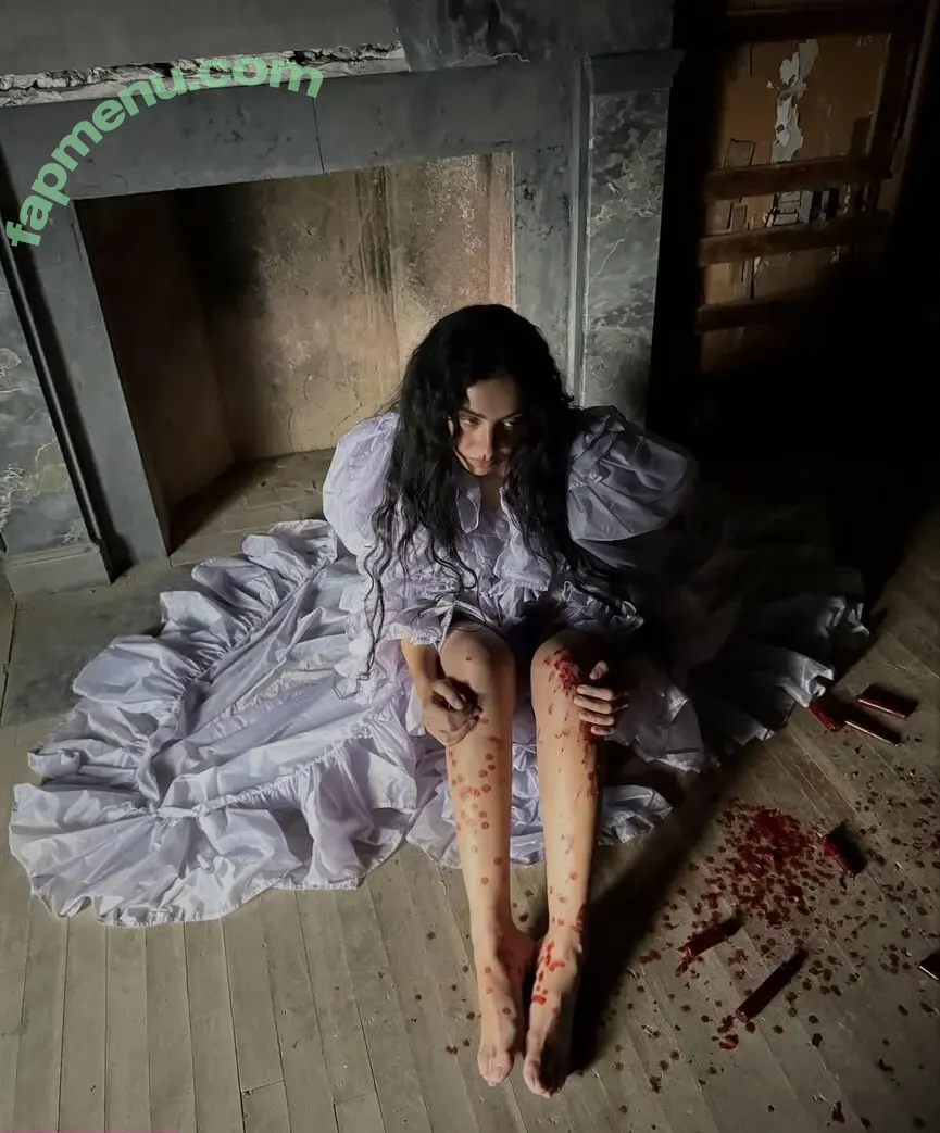 Charli XCX nude photo #3752 (charli_xcx / charlignarly)