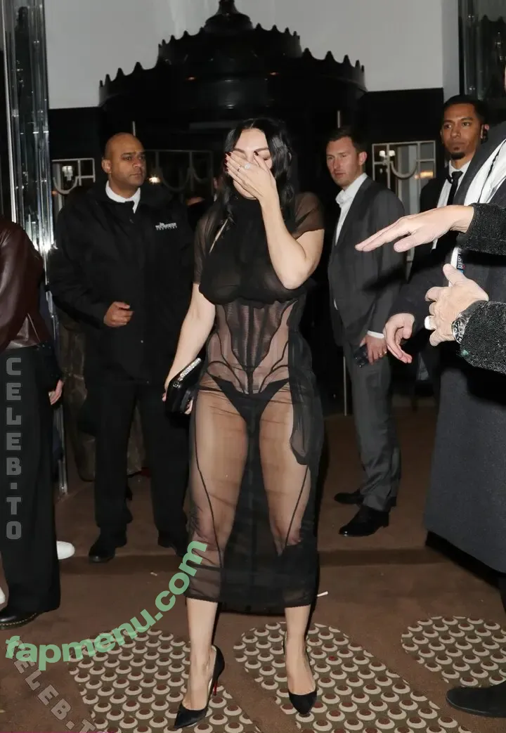 Charli XCX nude photo #3810 (charli_xcx / charlignarly)