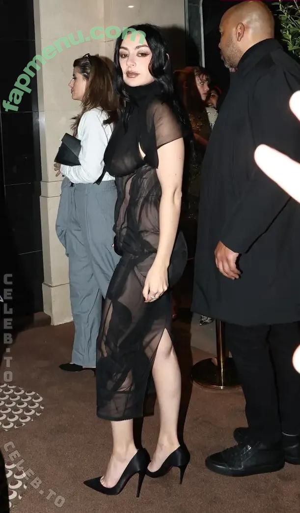 Charli XCX nude photo #3815 (charli_xcx / charlignarly)