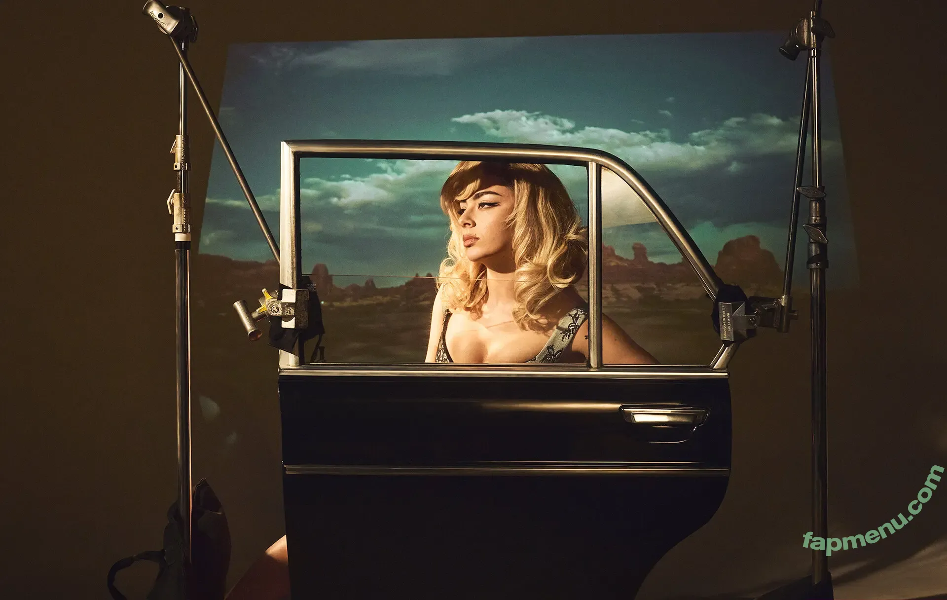 Charli XCX nude photo #3854 (charli_xcx / charlignarly)