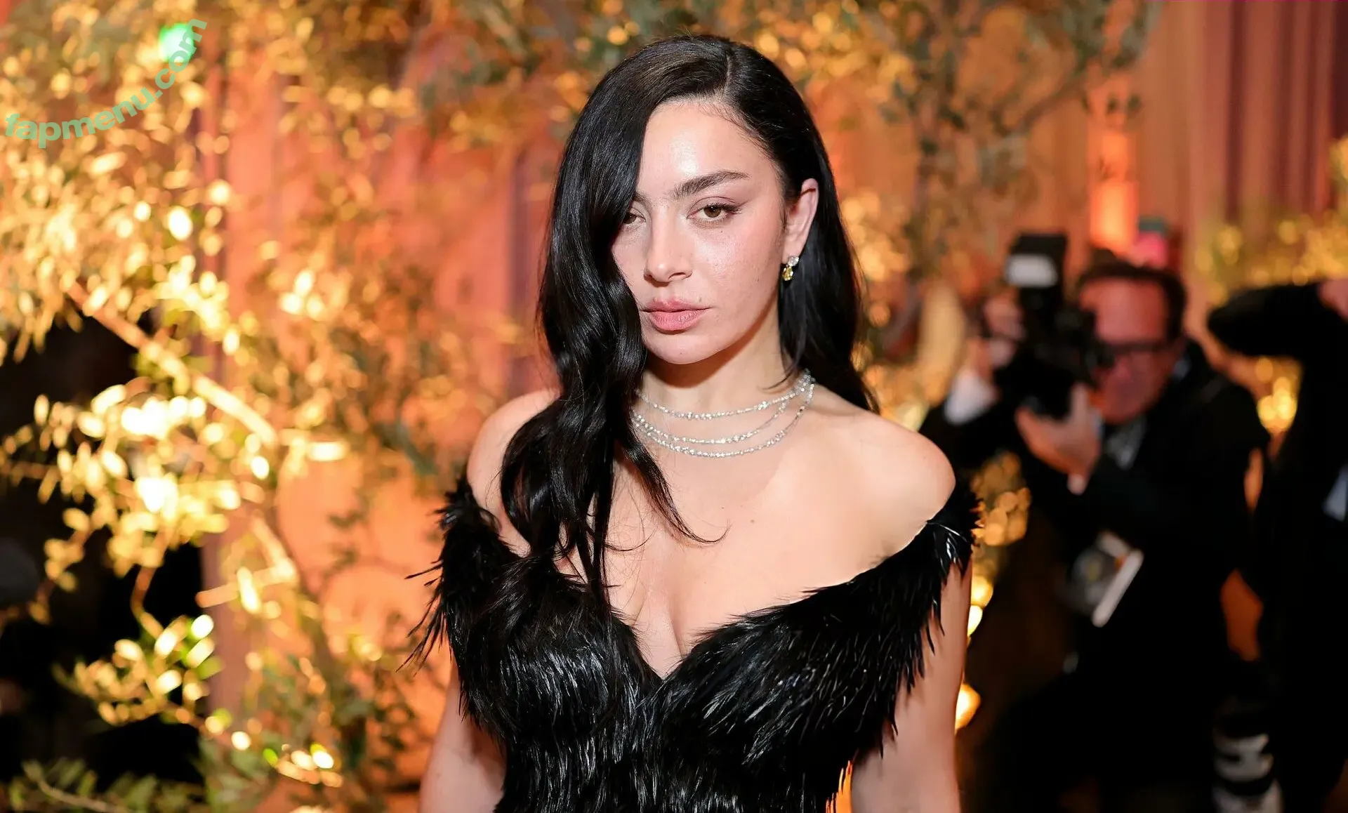 Charli XCX nude photo #3865 (charli_xcx / charlignarly / charlixcx)