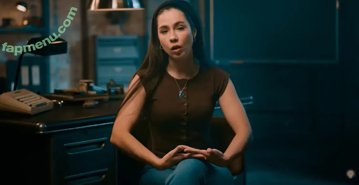 Charlie Danger nude photo #0293 (Les Revues du Monde / charlie__danger / revuesdumonde)