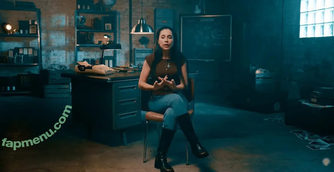 Charlie Danger nude photo #0297 (Les Revues du Monde / charlie__danger / revuesdumonde)