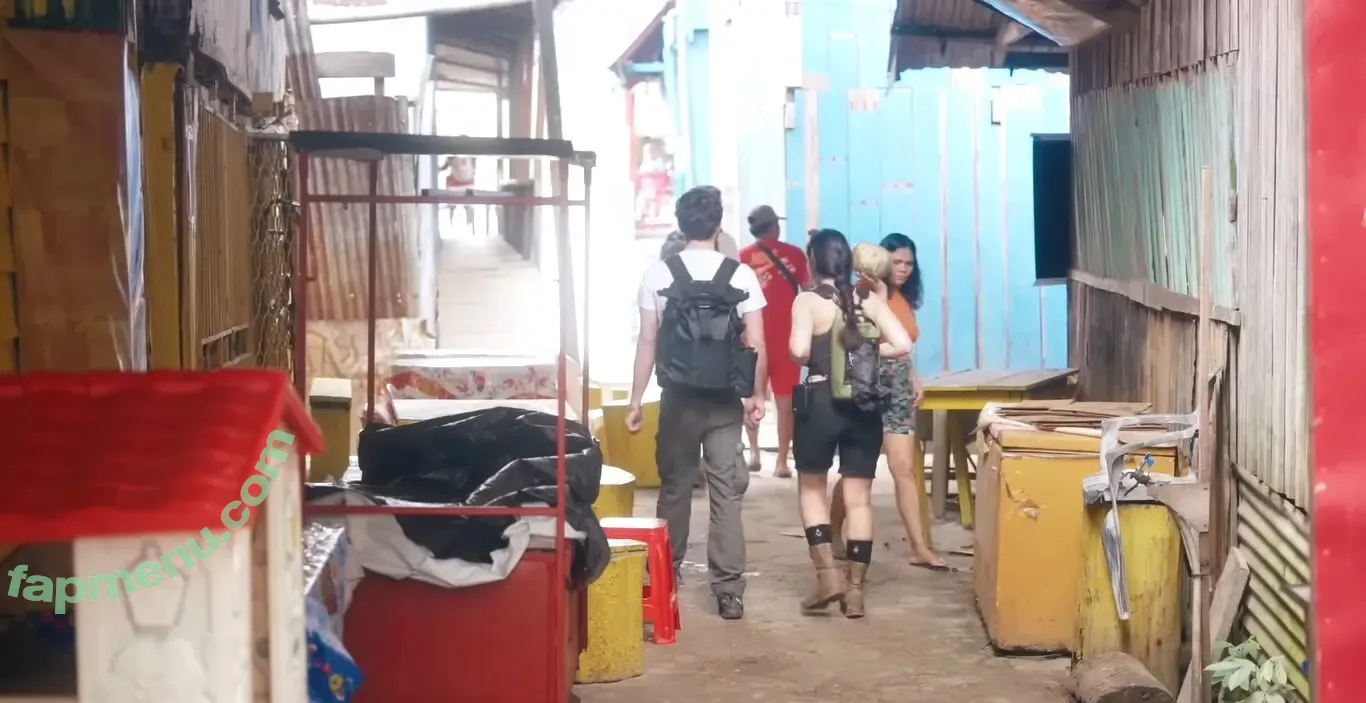 Charlie Danger nude photo #0321 (Les Revues du Monde / charlie__danger / littlemisshappy / revuesdumonde)