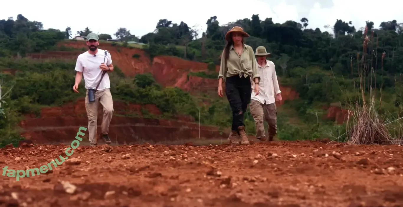 Charlie Danger nude photo #0386 (Les Revues du Monde / charlie__danger / littlemisshappy / revuesdumonde)