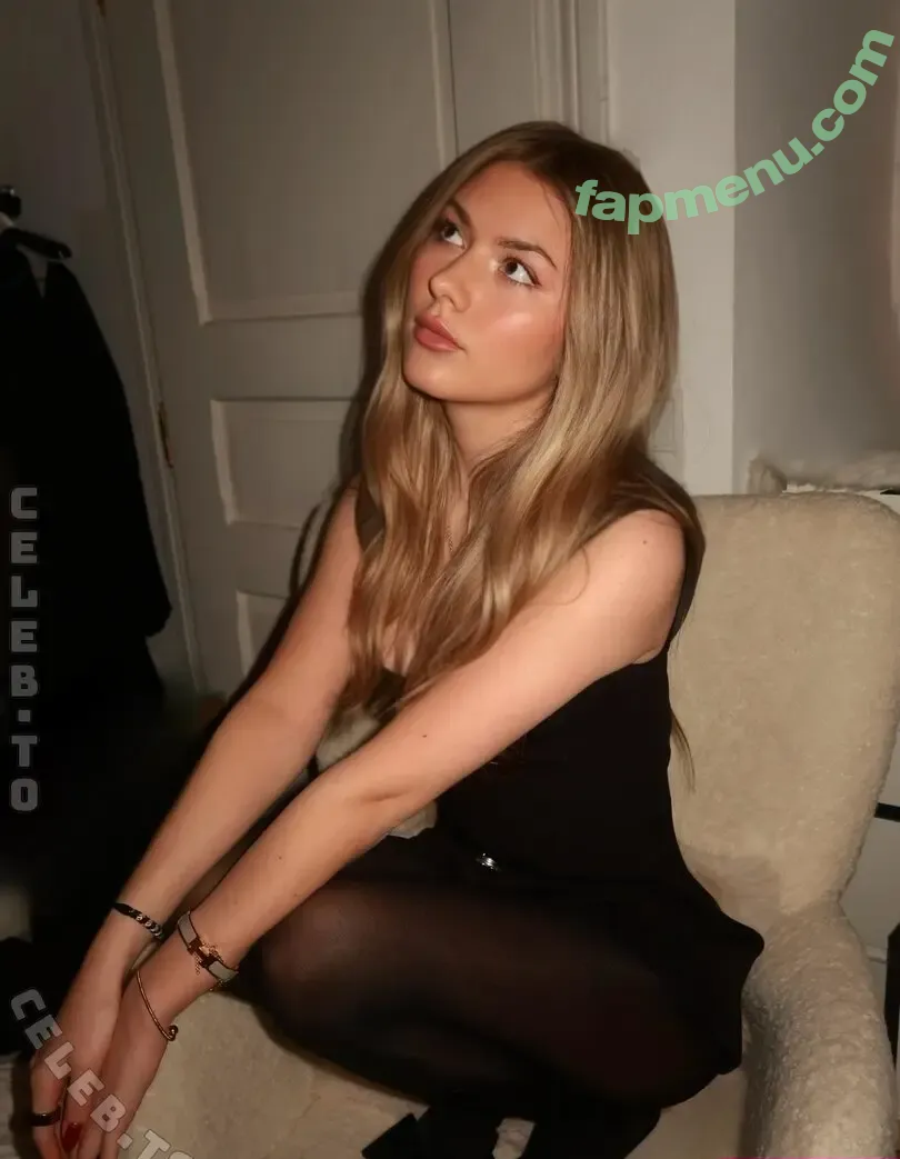 Charlie Ferarie nude photo #0411 (charlieferarie / charlieferariee)