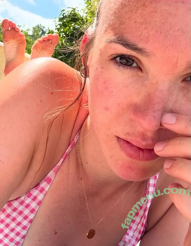 Charlie Henry nude photo #0007 (dress_fiercly)