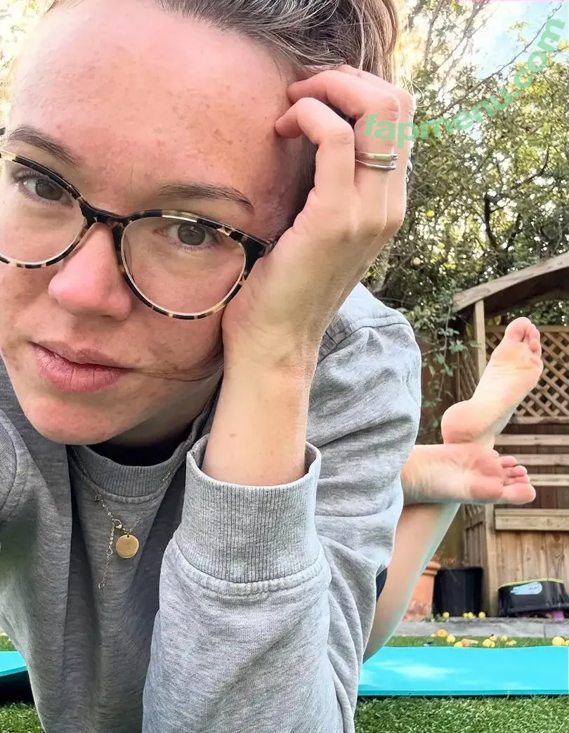 Charlie Henry nude photo #0023 (dress_fiercly)