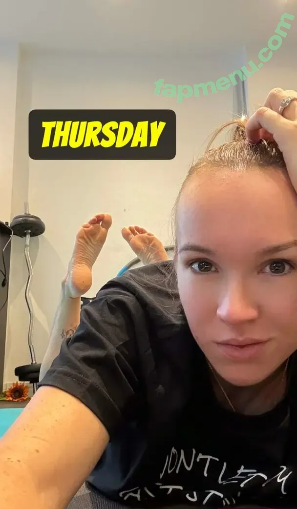 Charlie Henry nude photo #0029 (dress_fiercly)