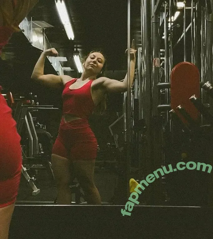 Charlie nude photo #0018 (charlidamelio / charlotteeee01 / themollymuscle)