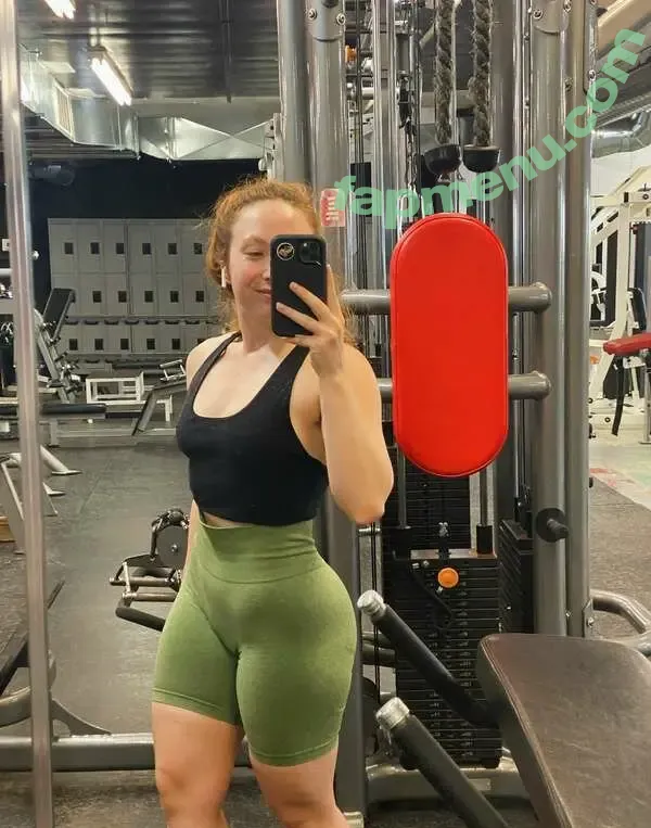 Charlie nude photo #0042 (charlidamelio / charlotteeee01 / themollymuscle)