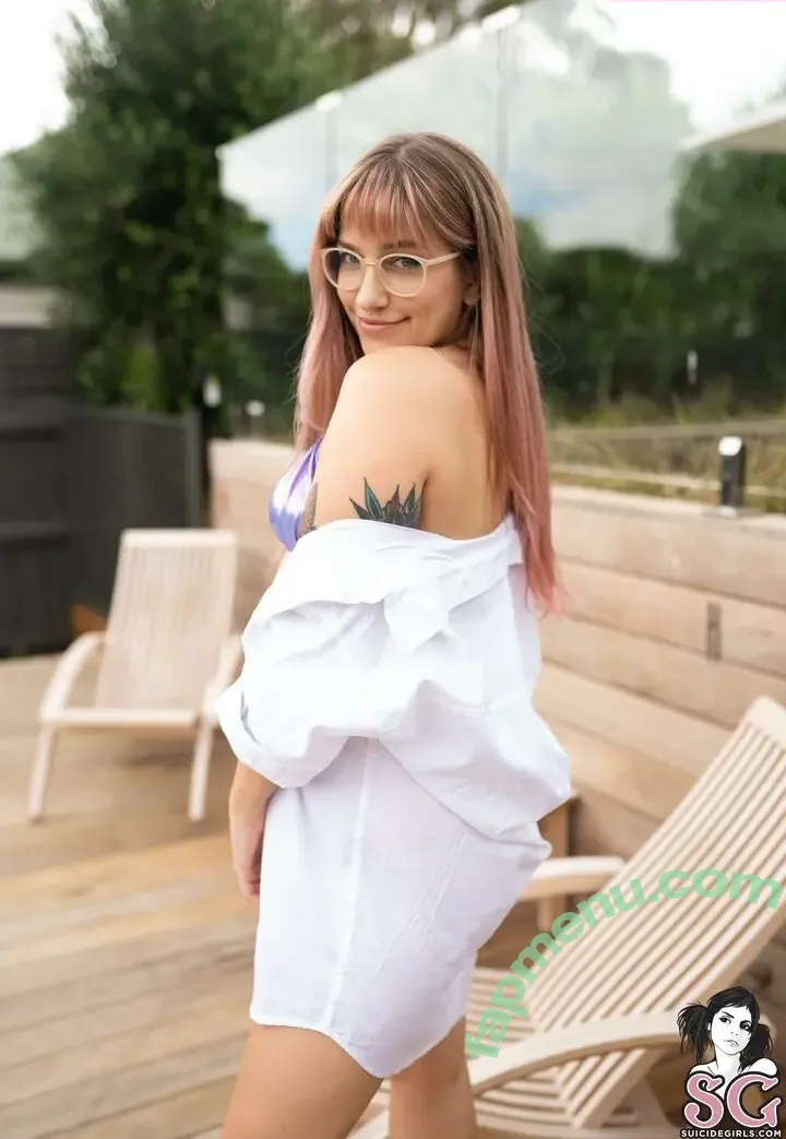 CharlieWebb nude photo #0004 (CharlotteWebb / CwebbySG / anyuser)