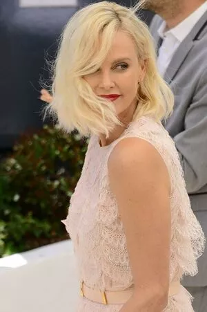 Charlize Theron / CharlizeAfrica nude photo #0156