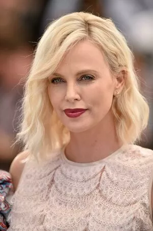 Charlize Theron / CharlizeAfrica nude photo #0175