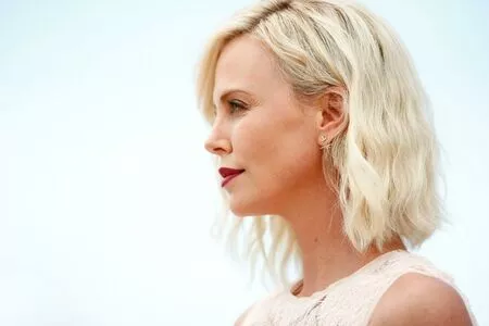 Charlize Theron / CharlizeAfrica nude photo #0180