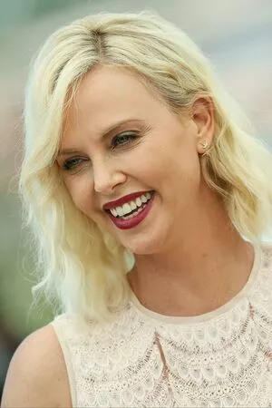 Charlize Theron / CharlizeAfrica nude photo #0186