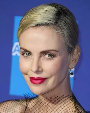 Charlize Theron / CharlizeAfrica nude photo #0199