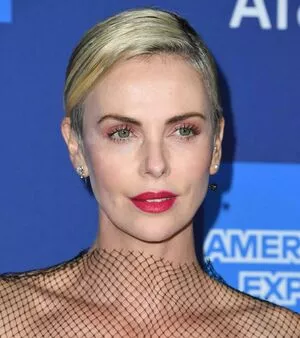 Charlize Theron / CharlizeAfrica nude photo #0211