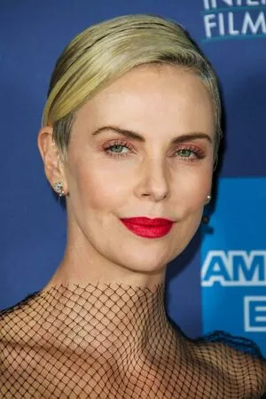 Charlize Theron / CharlizeAfrica nude photo #0230