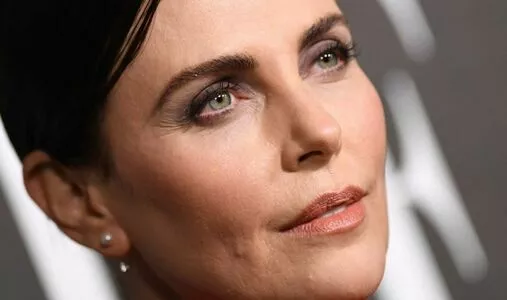 Charlize Theron / CharlizeAfrica nude photo #0235