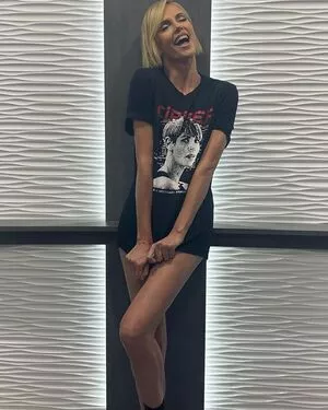 Charlize Theron / CharlizeAfrica nude photo #0329