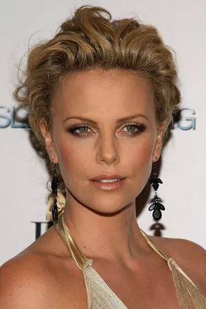 Charlize Theron / CharlizeAfrica nude photo #0365