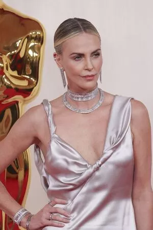 Charlize Theron / CharlizeAfrica nude photo #0436