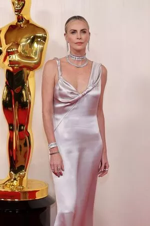 Charlize Theron / CharlizeAfrica nude photo #0439