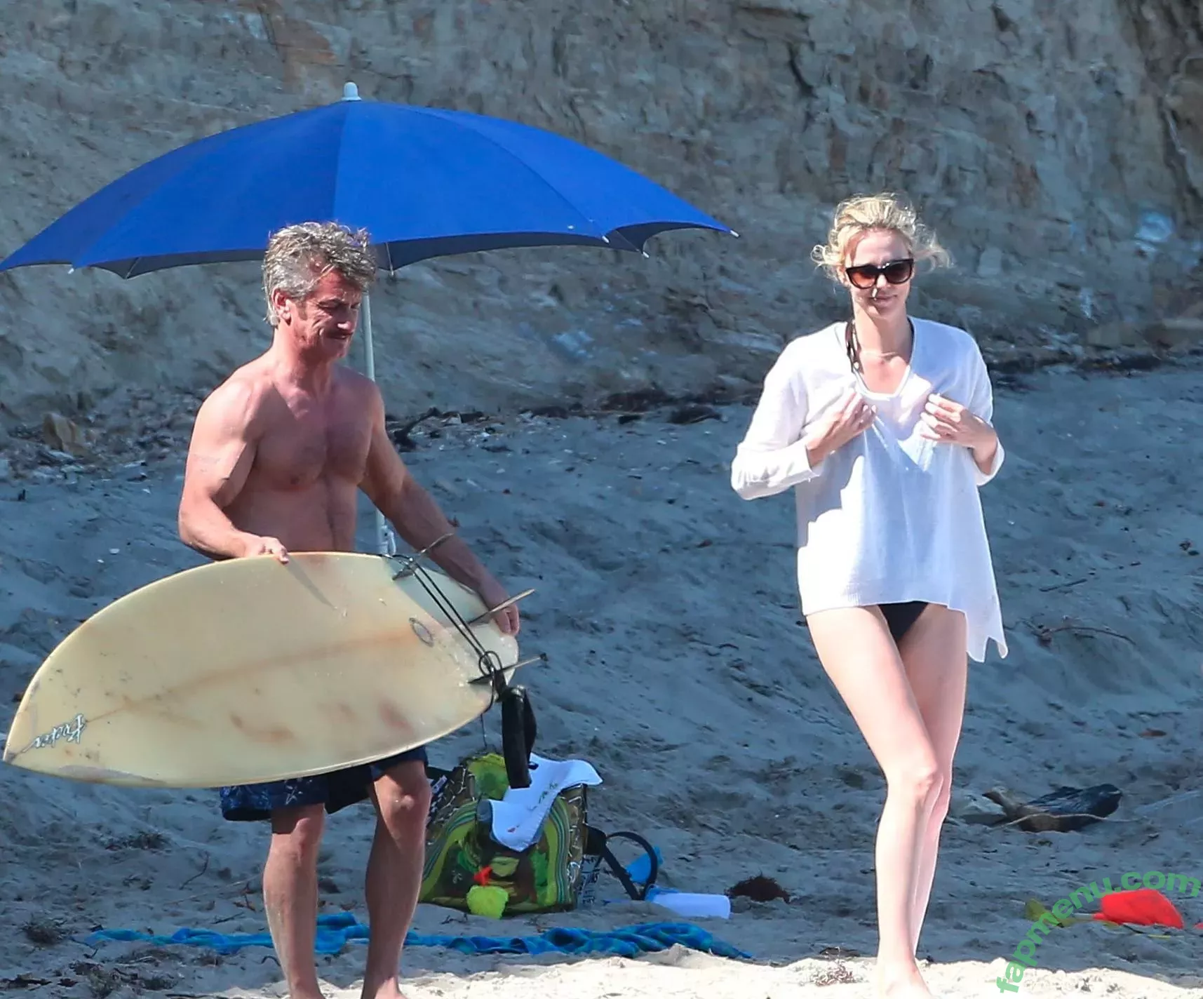 Charlize Theron nude photo #0006 (CharlizeAfrica)