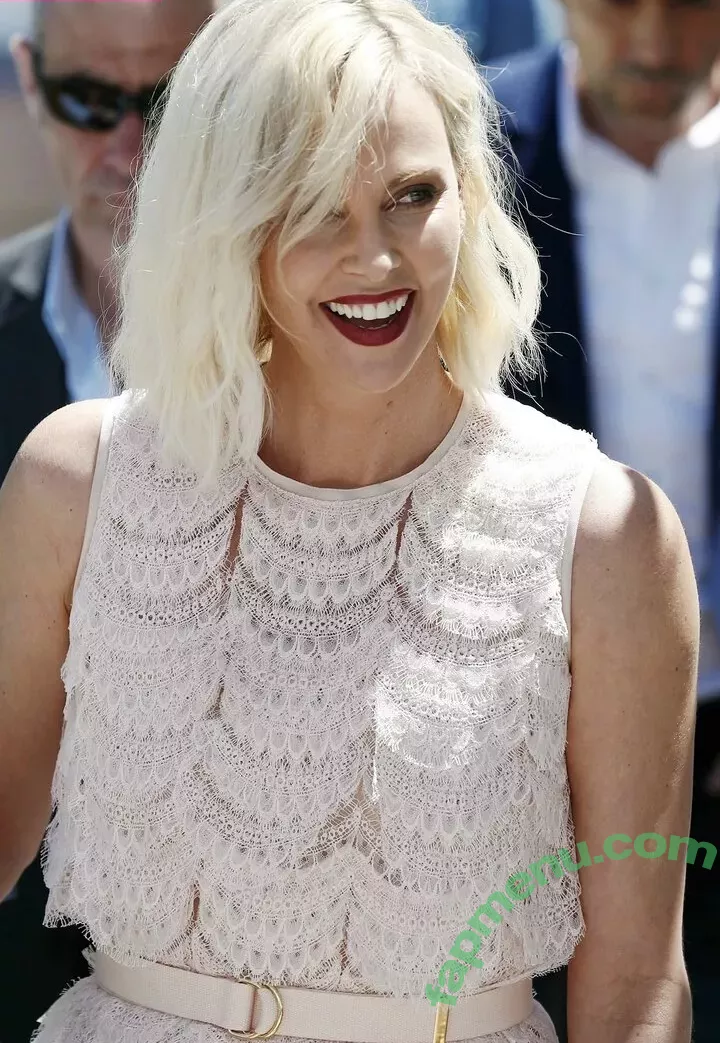 Charlize Theron nude photo #0165 (CharlizeAfrica)