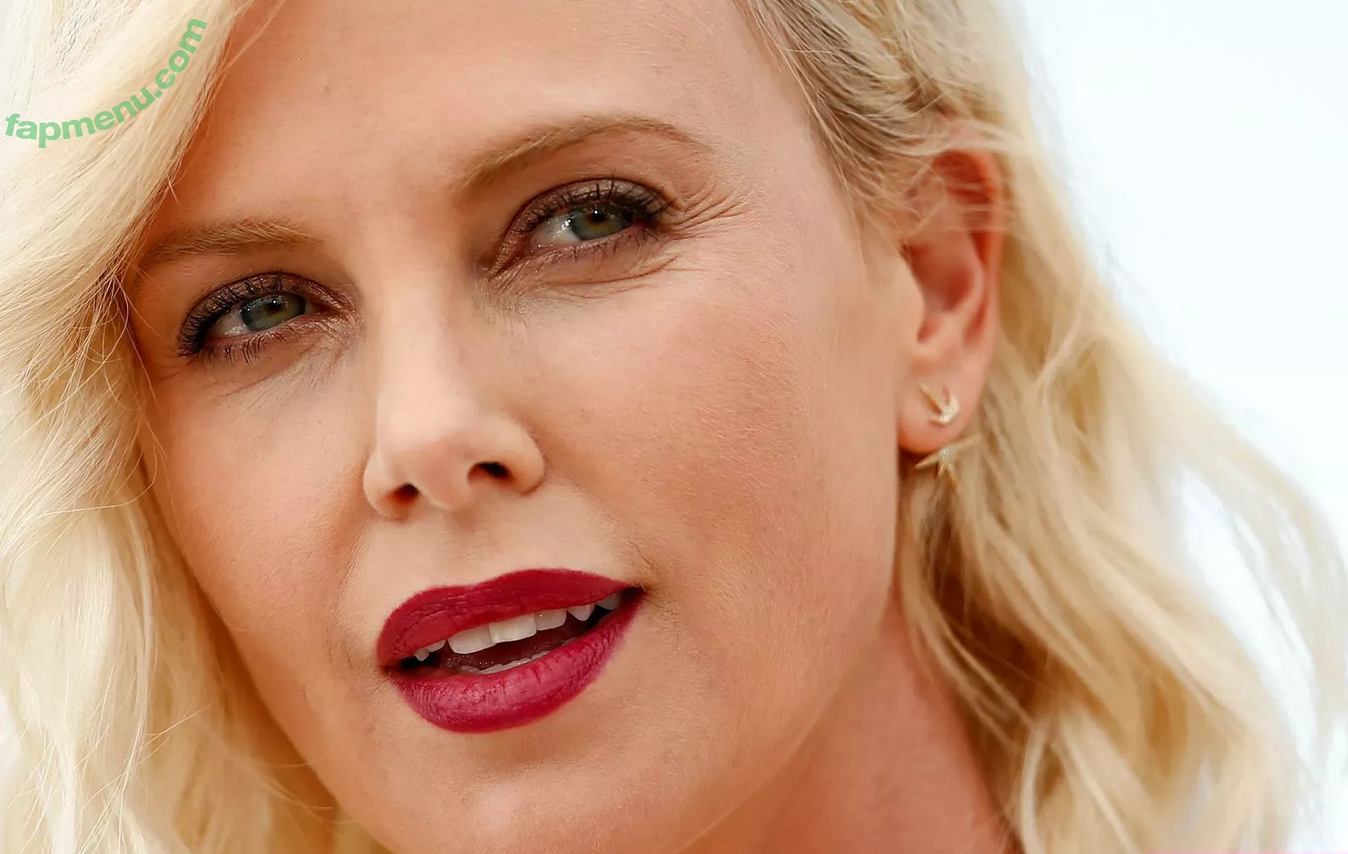 Charlize Theron nude photo #0185 (CharlizeAfrica)