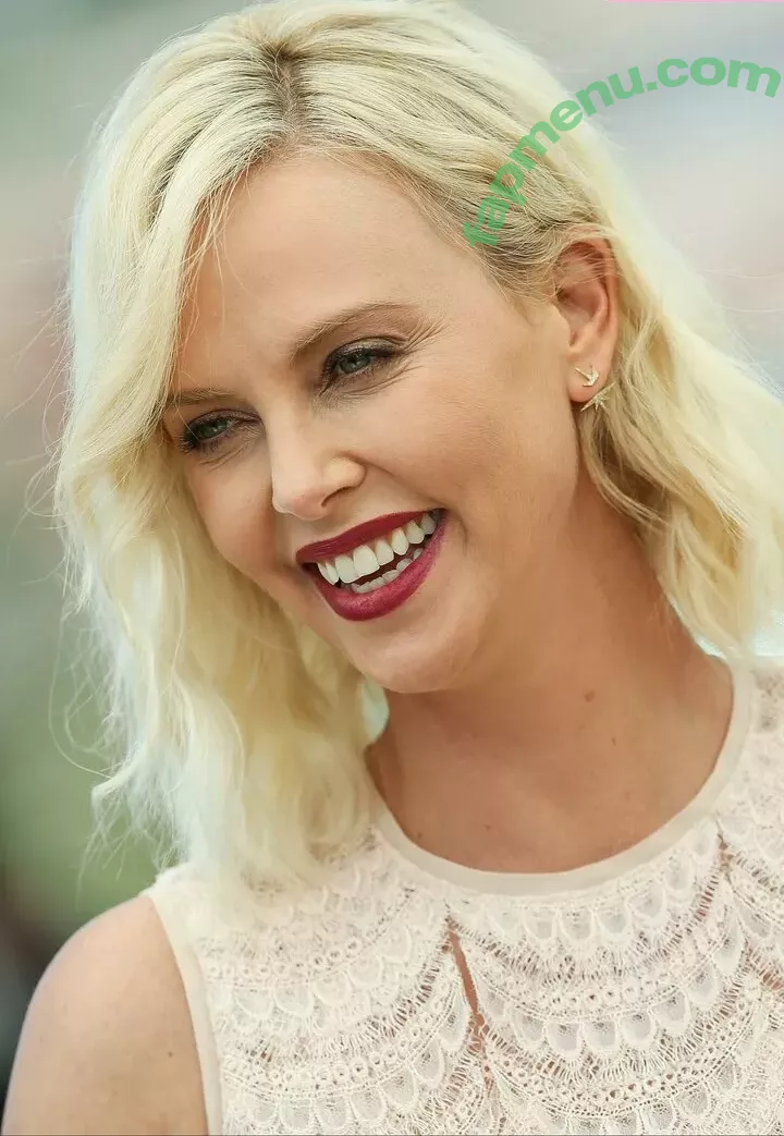 Charlize Theron nude photo #0186 (CharlizeAfrica)