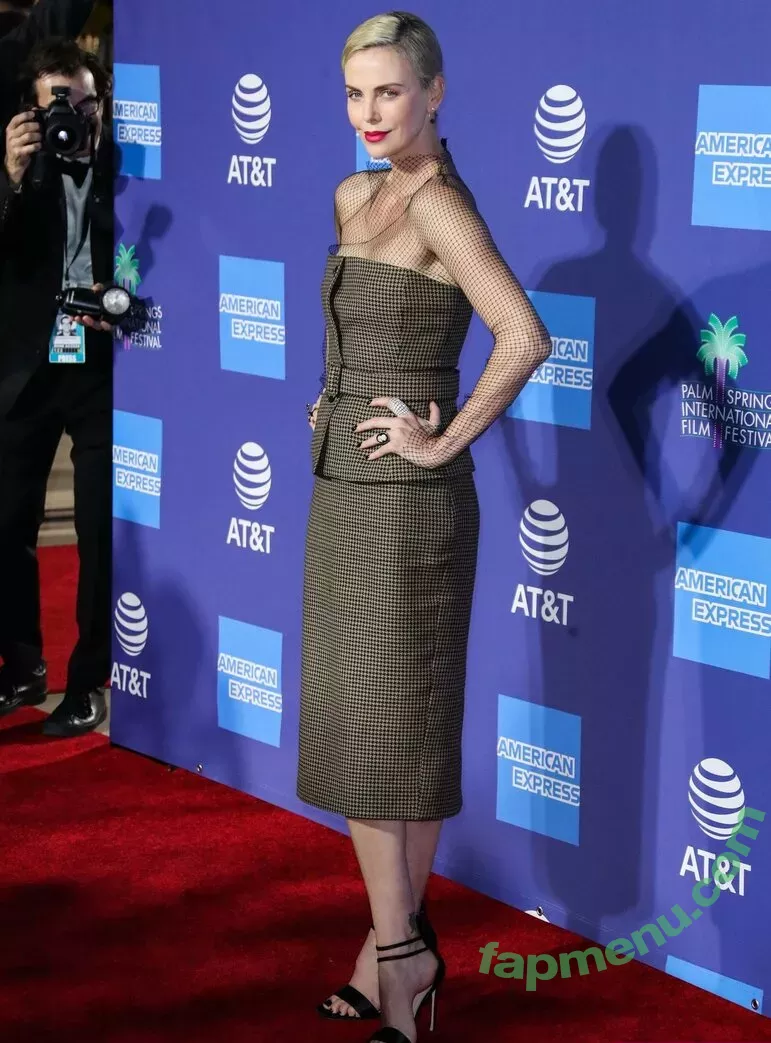 Charlize Theron nude photo #0220 (CharlizeAfrica)