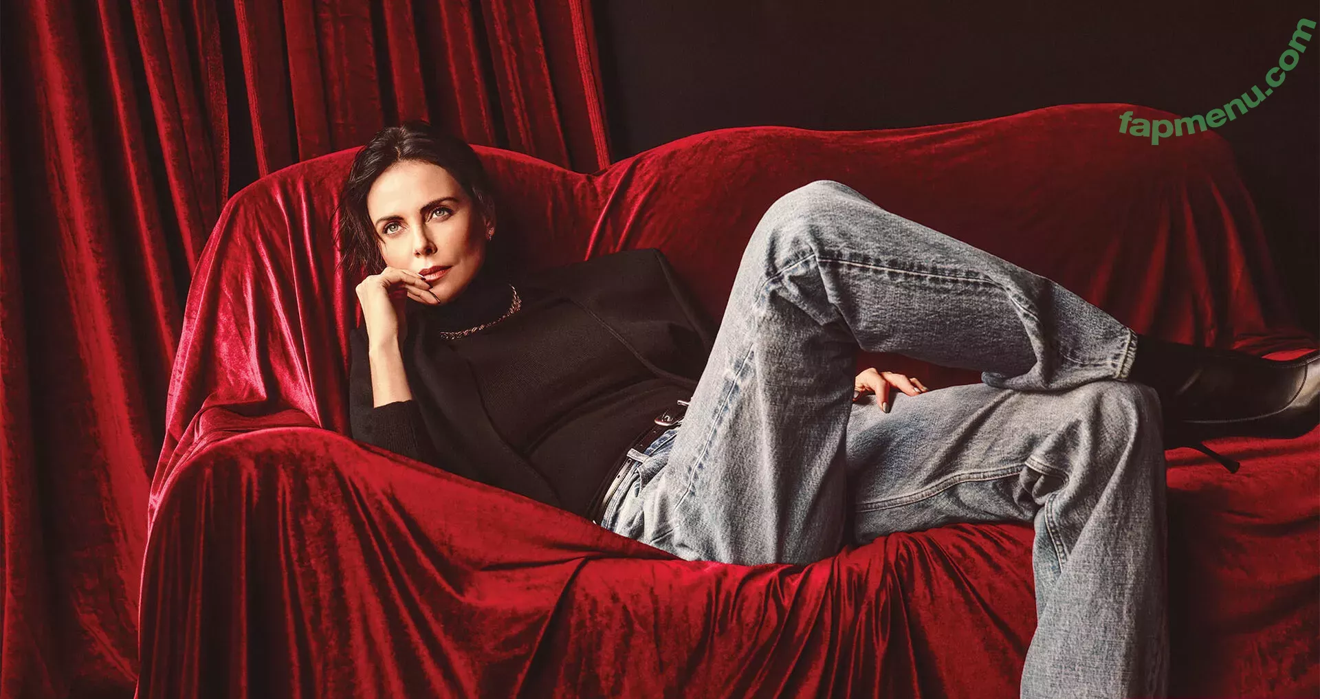 Charlize Theron nude photo #0282 (CharlizeAfrica)