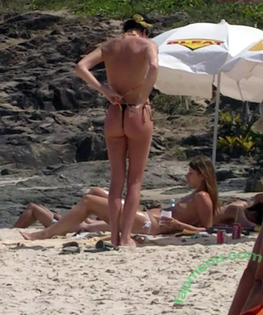 Charlize Theron nude photo #0354 (CharlizeAfrica)