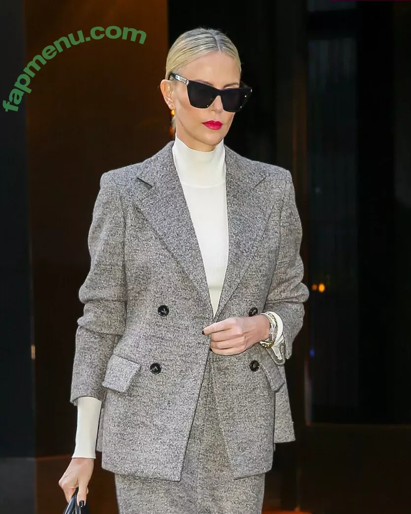 Charlize Theron nude photo #0403 (CharlizeAfrica)