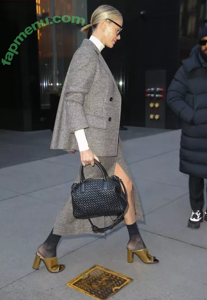 Charlize Theron nude photo #0407 (CharlizeAfrica)